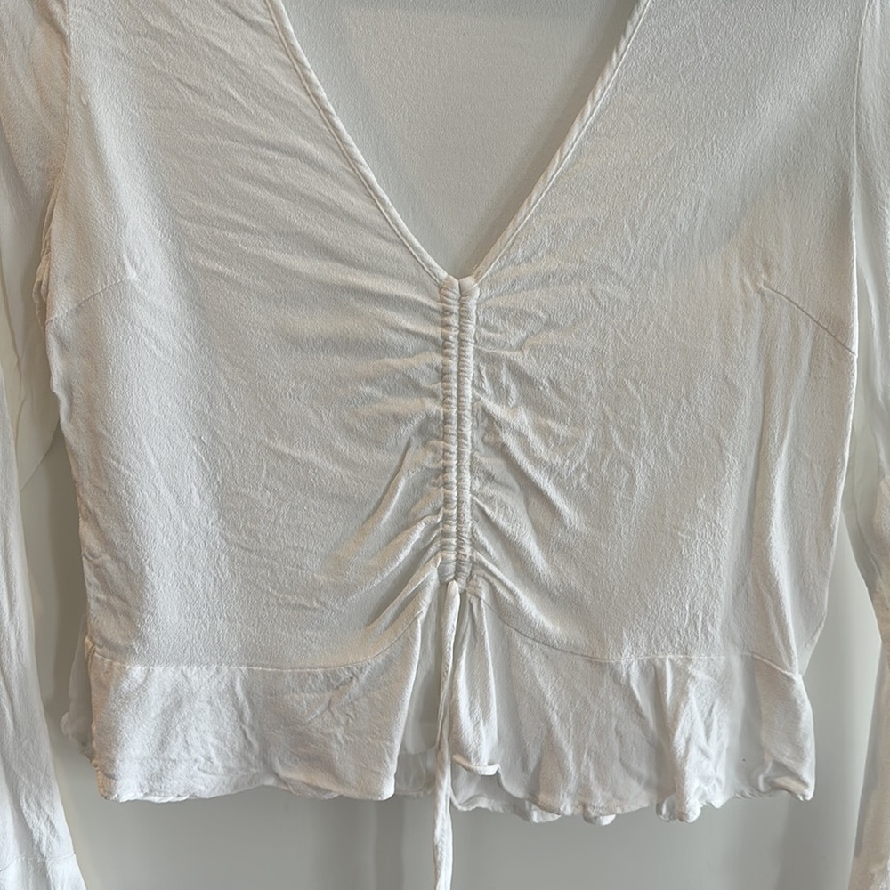 Arrays; white blouse - Picture 2 of 5